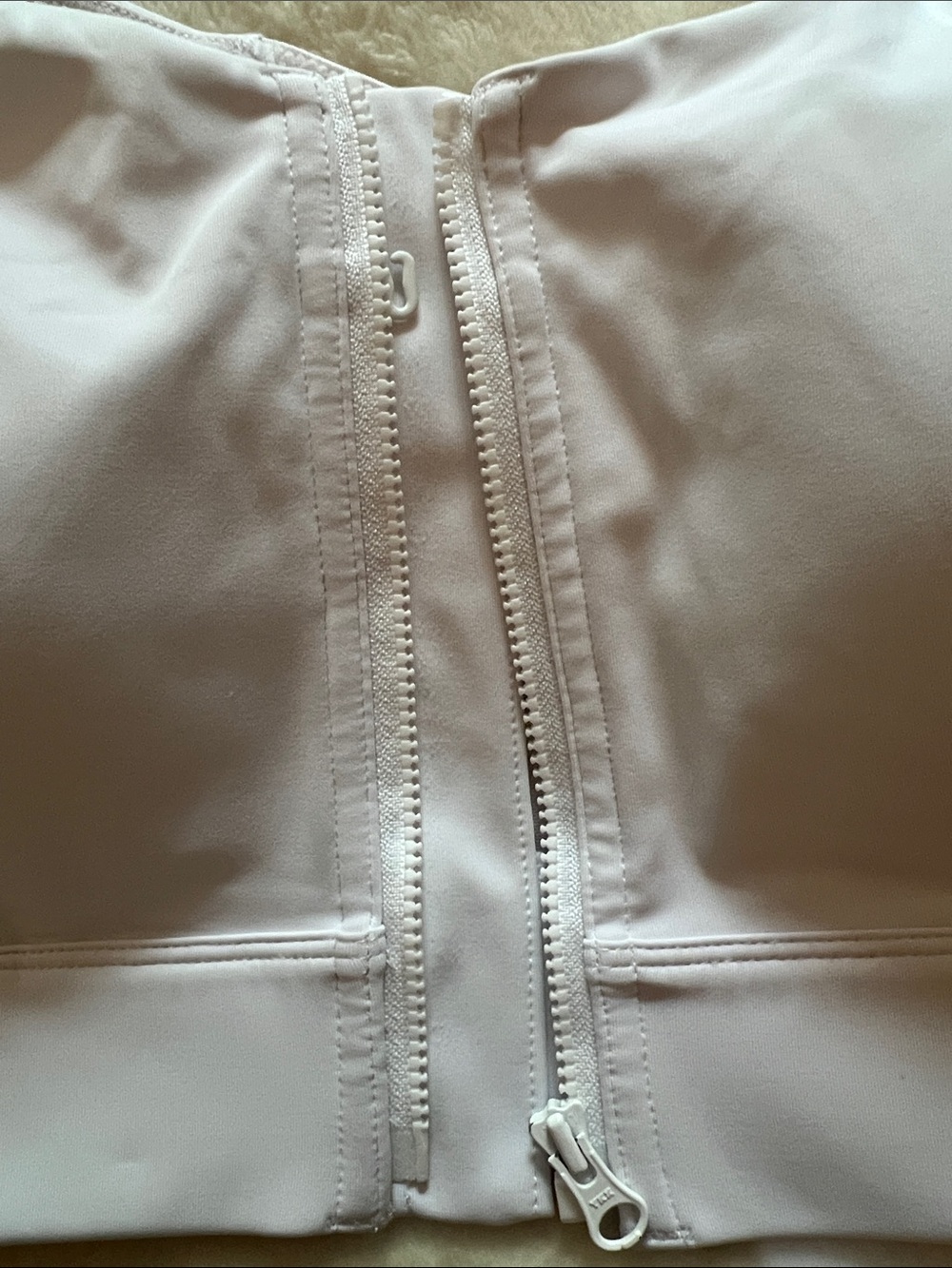 Yvette High Support Zip Sports Bra - large - Picture 11 of 16